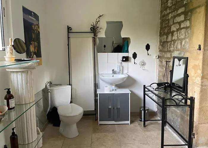 Les De Cathy Bed and Breakfast 3*